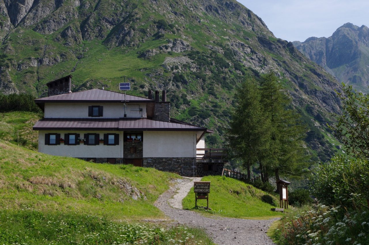 Anche la montagna si organizza per ripartire: cosa cambia sui sentieri e nei rifugi