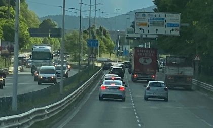 Più auto in giro, ma situazione sotto controllo. Che "traffico" di runner in città!