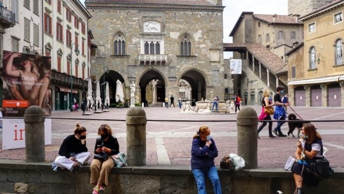 A maggio e giugno boom del turismo: a Bergamo arrivi e presenze triplicati