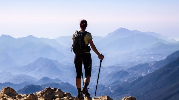 Sì alle attività sportive all’aria aperta (dal golf all’escursionismo): l’ordinanza della Regione