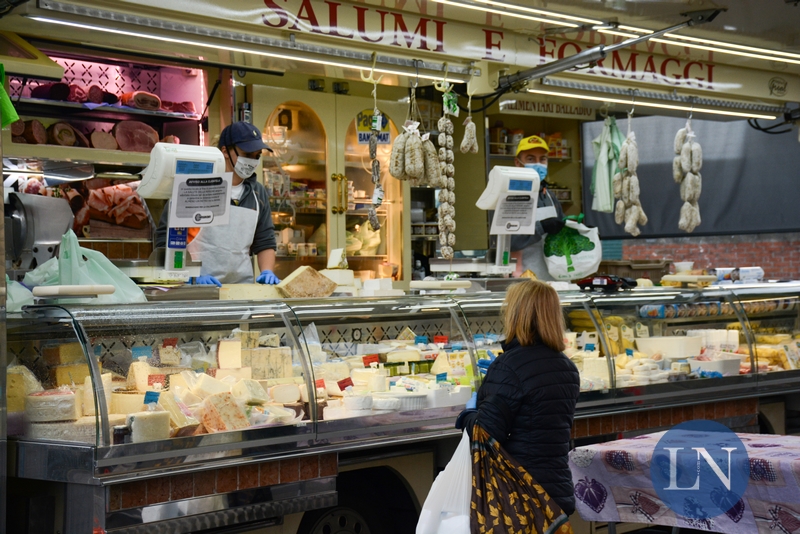 Tornano i mercati cittadini (dieci) per i soli generi alimentari