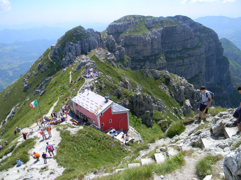 Sentieri chiusi a Lecco, il sindaco: «Si tornerà in montagna dal 18 maggio»