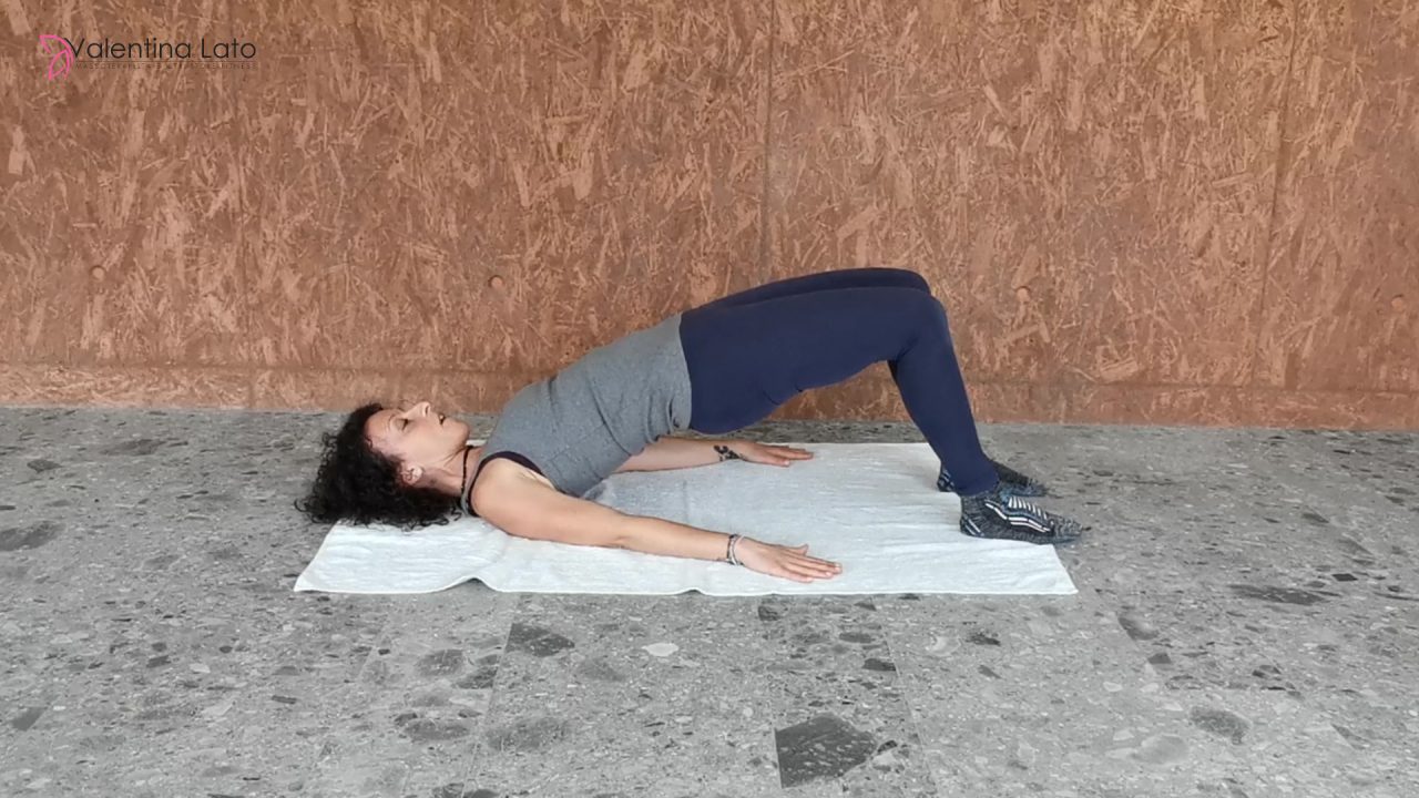 Mantenersi in forma con Valentina. Video-lezione di fitness 10: rinforzo glutei