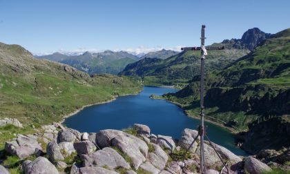 Coppia di escursionisti si perde ai Laghi Gemelli. Recuperati dal soccorso alpino