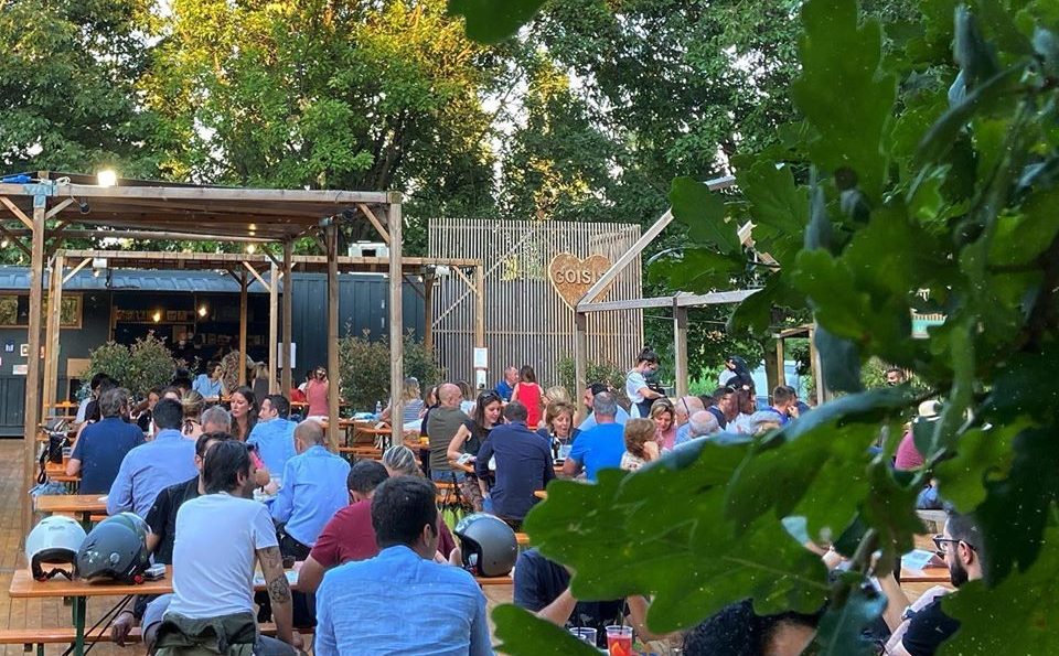 I ristoratori di Ascom contro gli estivi in città: «Quest’anno non andavano organizzati»