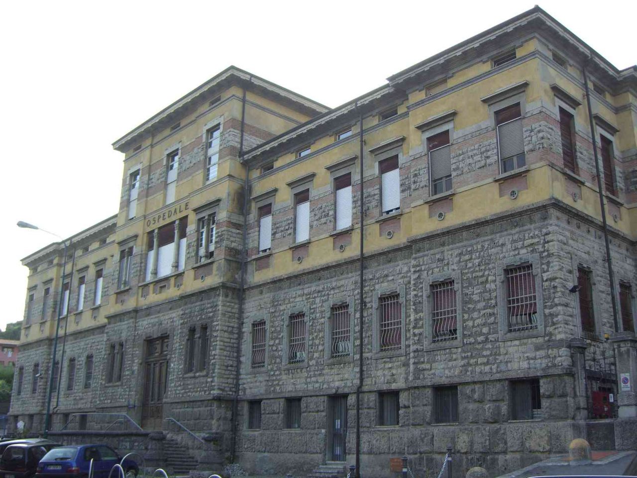 Lite degenera in un accoltellamento a Solto Collina: feriti due giovani di 30 anni