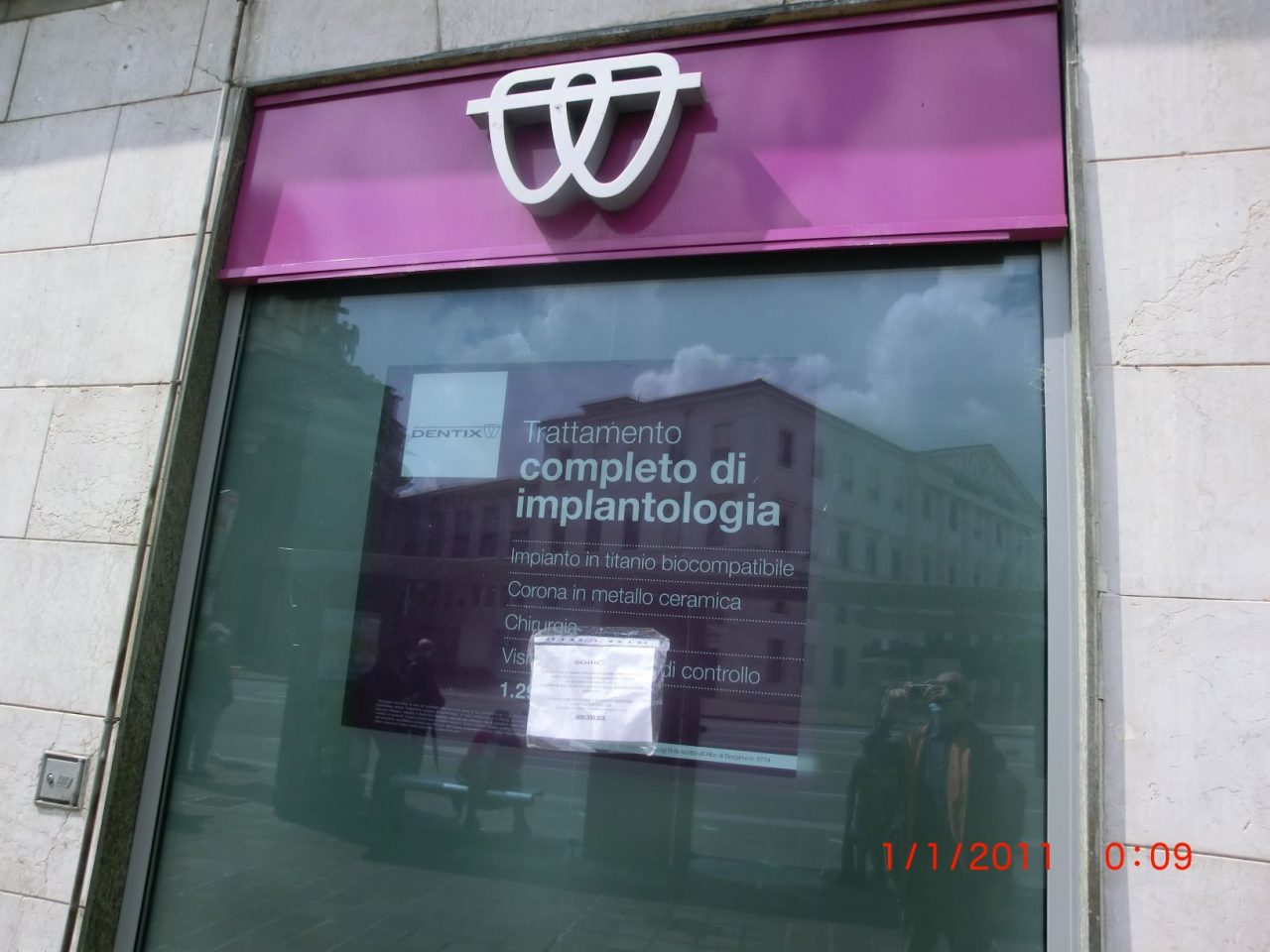 Dopo la notizia del fallimento, le cliniche Dentix rassicurano: «Al lavoro per riaprire»