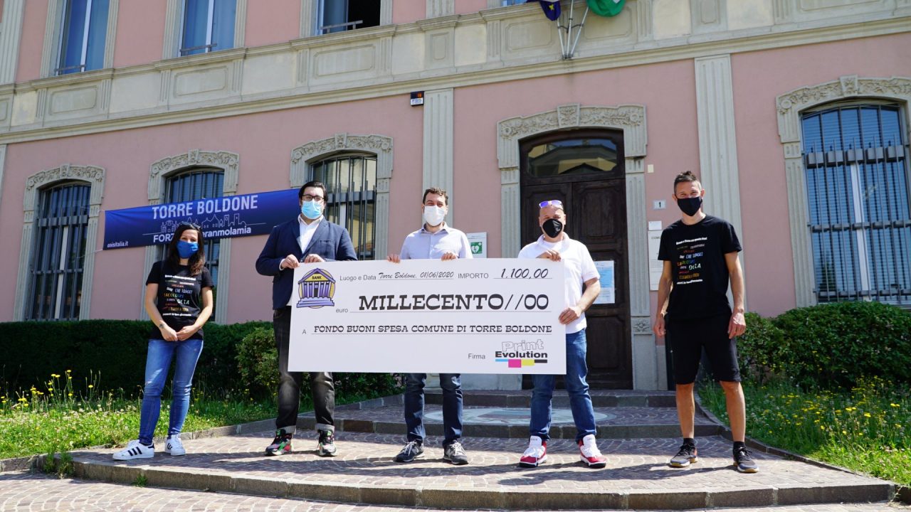 Il successo delle “Magliette di Retor” a Torre Boldone: raccolti 1.100 euro per l’emergenza