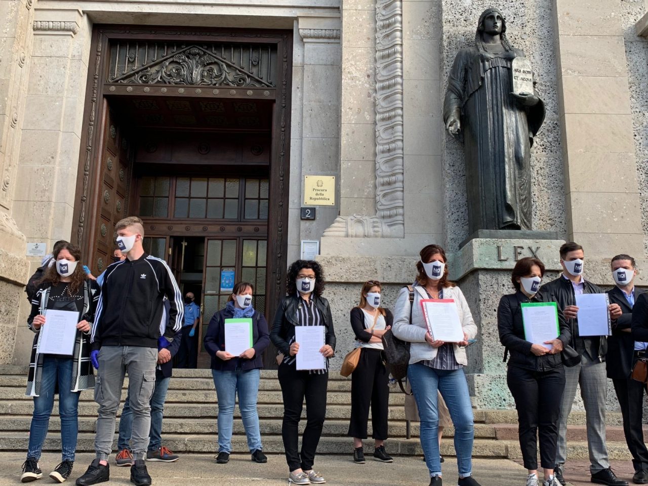 Le più importanti testate del mondo parlano delle inchieste e del comitato Noi Denunceremo