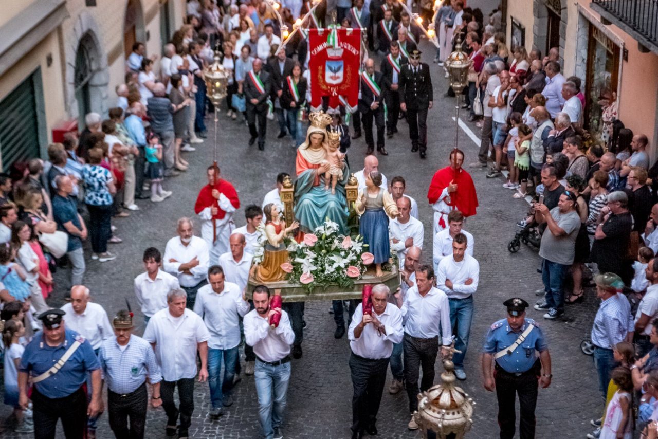 Ardesio nei giorni dell’Apparizione: processione blindata e fuochi d’artificio