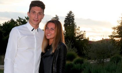 Mattia Caldara è diventato papà: la fidanzata Nicole ha dato alla luce Alessandro