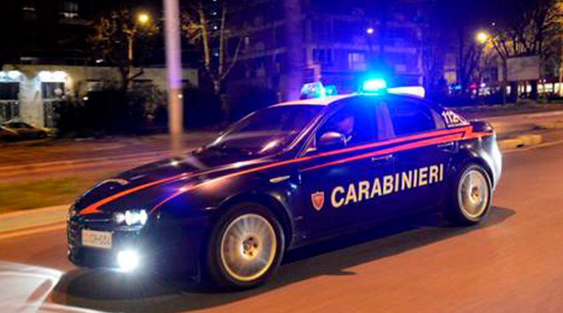 Irrompe nel negozio di ortofrutta e ruba la cassa con 50 euro: in manette un pregiudicato