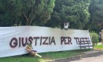 A Nembro due striscioni appesi dai giovani per chiedere «giustizia per tutti»