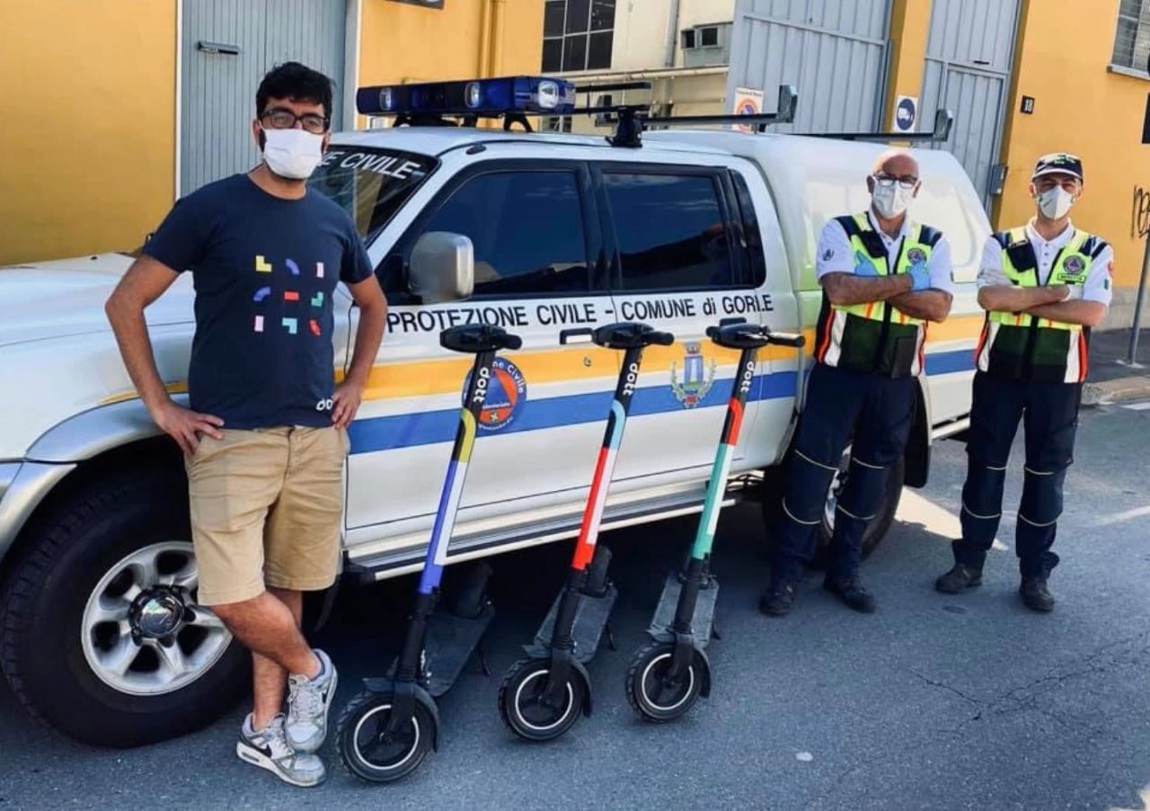 A Gorle la polizia e la protezione civile viaggiano sui monopattini elettrici