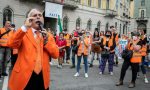Gilet arancioni in centro a Bergamo, la Questura ha già identificato diversi partecipanti