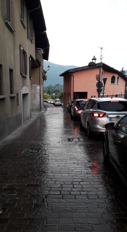 Tutti in coda sulla Statale 42. Un rientro da incubo