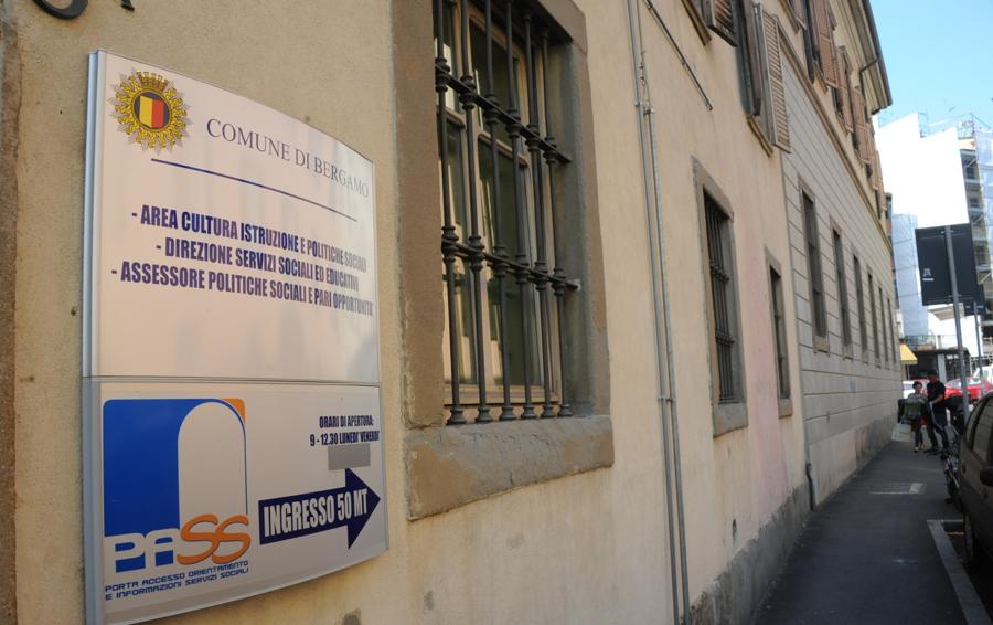 Non solo accoglienza e migranti: si indaga in generale sui rapporti tra Comune e coop sociali