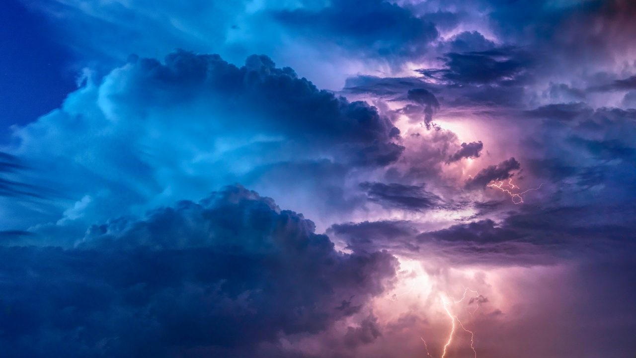 Allerta meteo arancione nella Bergamasca: in serata e domani (13 luglio) previsti temporali