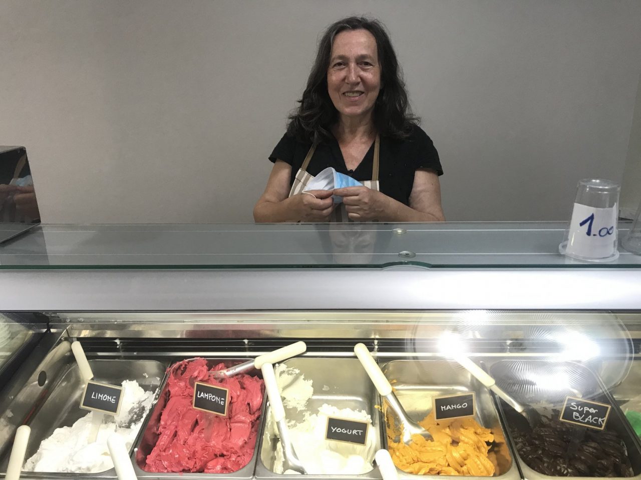 A Osio Sopra c’è una nuova gelateria. Un bel cono di ottimismo da Anna
