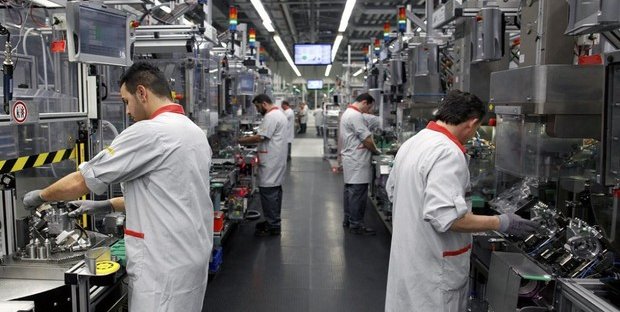 Industria e artigianato: la produzione in calo del 20 per cento