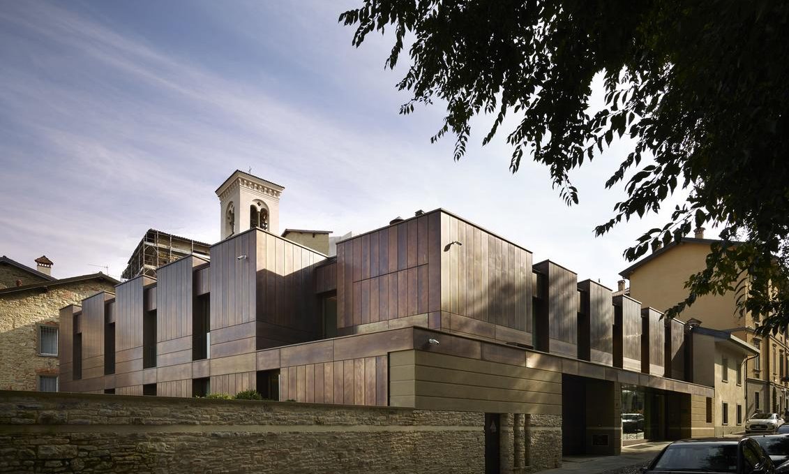 Il Relais San Lorenzo di Piazza Mascheroni chiude: tutti licenziati