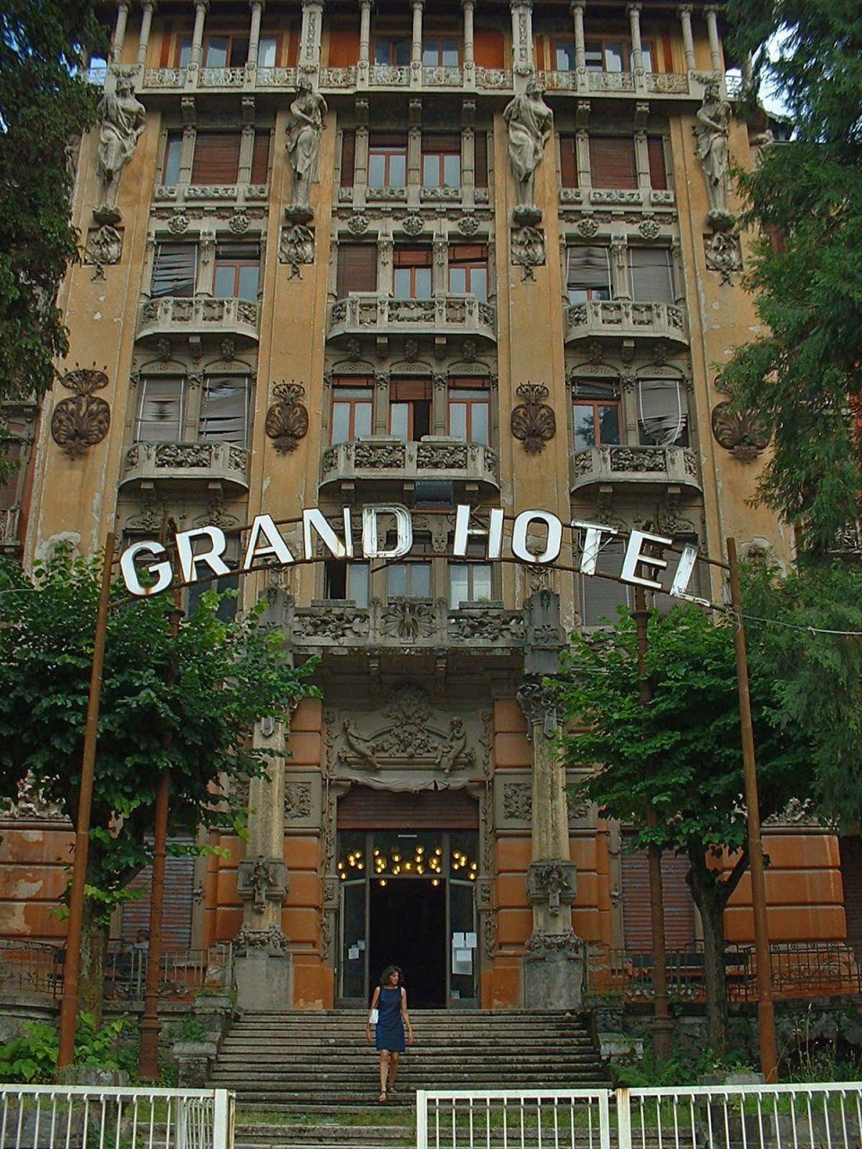 Il futuro del Grand Hotel va scritto entro il 30 novembre
