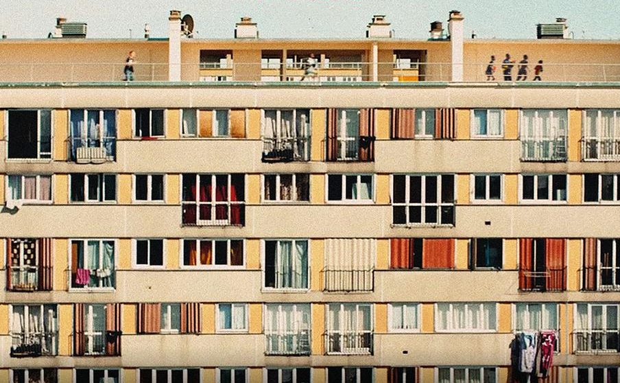 “I miserabili”, cosa significa davvero  nascere e vivere in una banlieu parigina