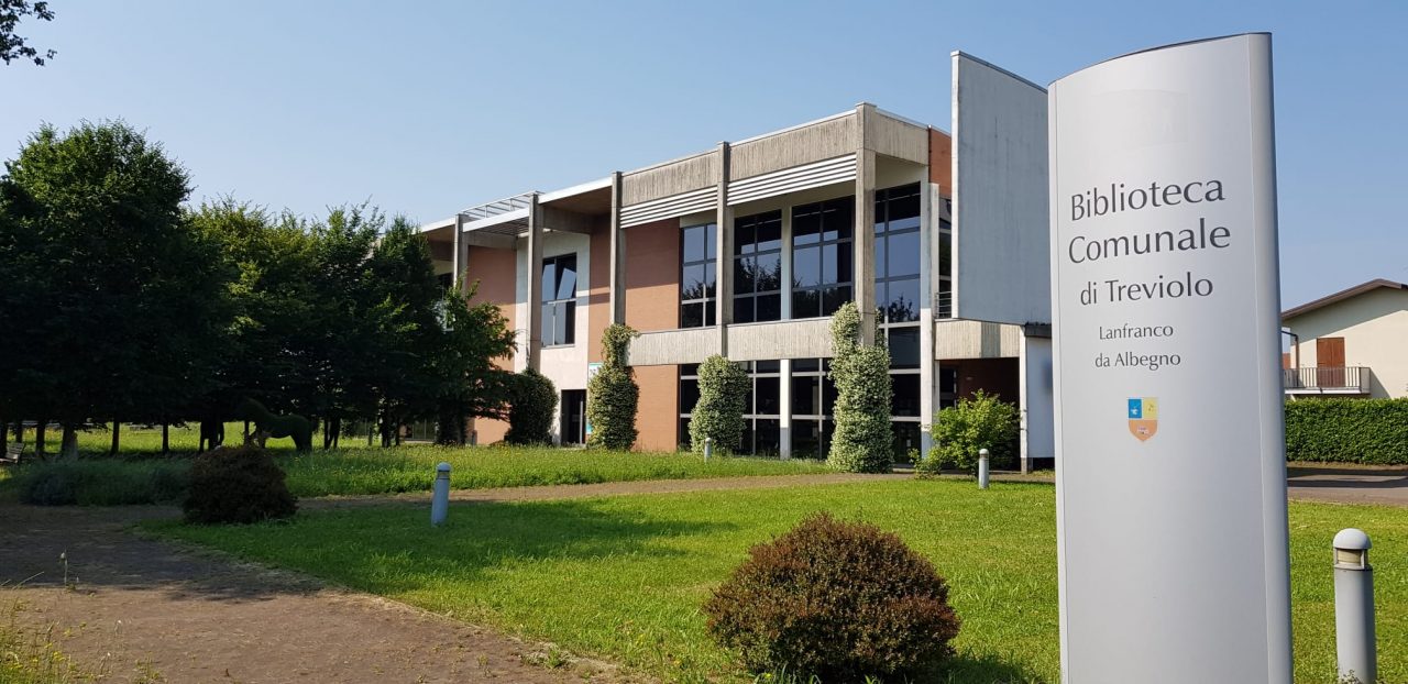 Il giardino della biblioteca di Treviolo diventa un teatro a cielo aperto: c’è il Calderone!