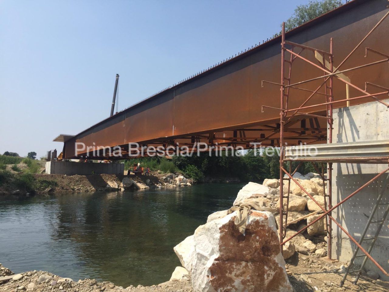 Finalmente ecco il ponte sull’Oglio che collega Brescia e Bergamo: il video della posa