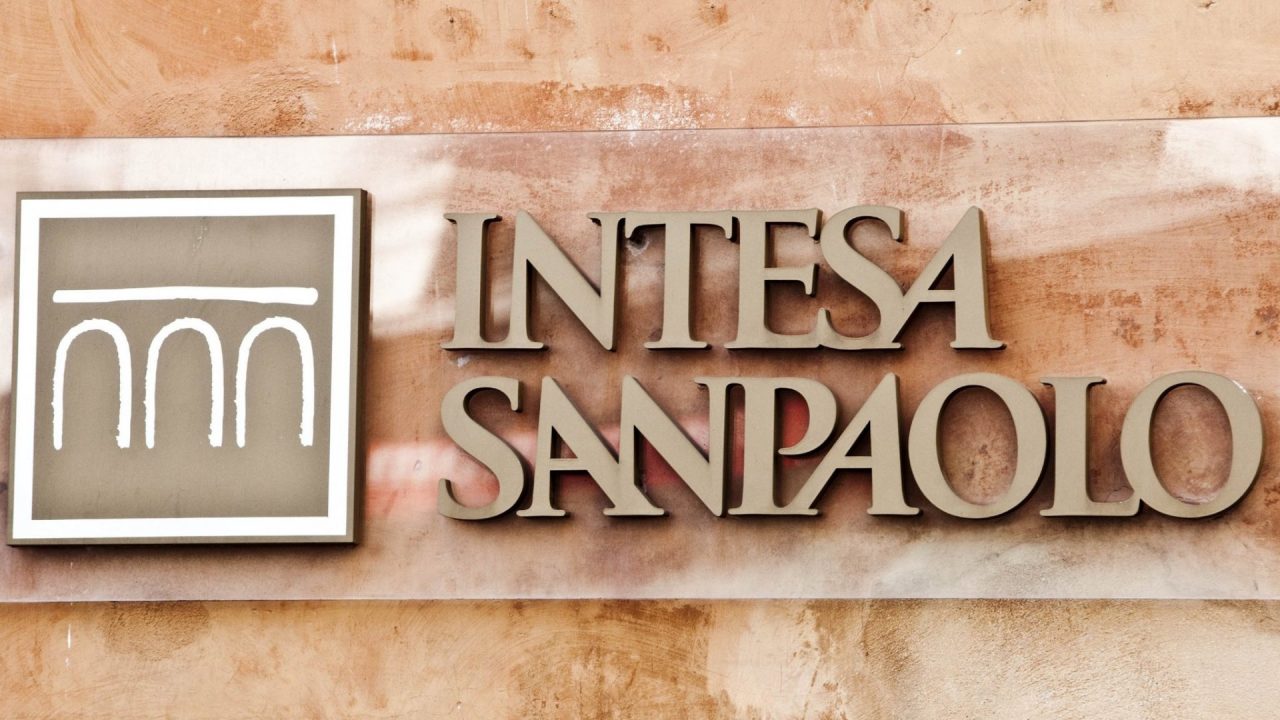 Intesa ha stravinto: raggiunta quota 90,2% delle adesioni e fusione con Ubi in discesa