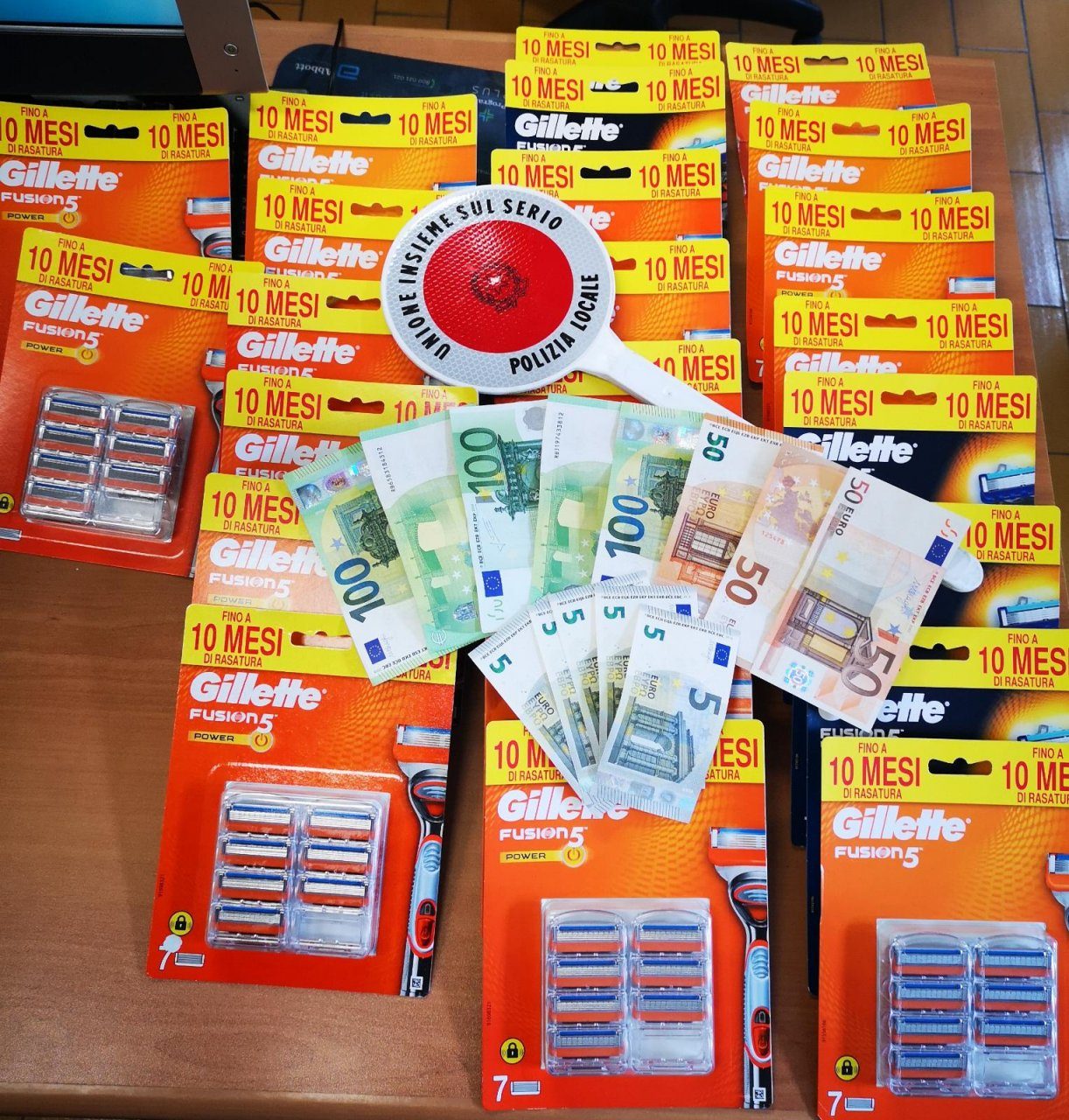 Due ragazze incinte hanno rubato all’Esselunga di Nembro lamette per oltre 500 euro