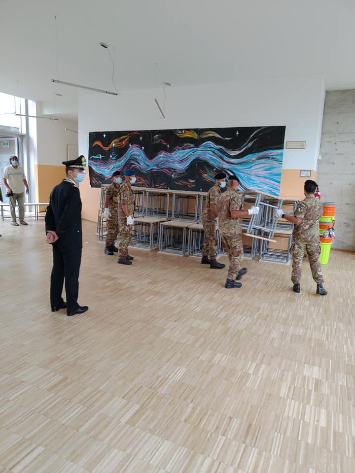L’Esercito torna a Nembro e Alzano, questa volta per la consegna dei banchi monoposto