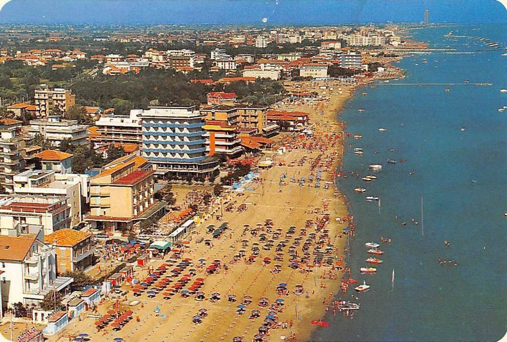 Turista di Bergamo viene derubato sotto l’ombrellone da tre ragazzini bergamaschi