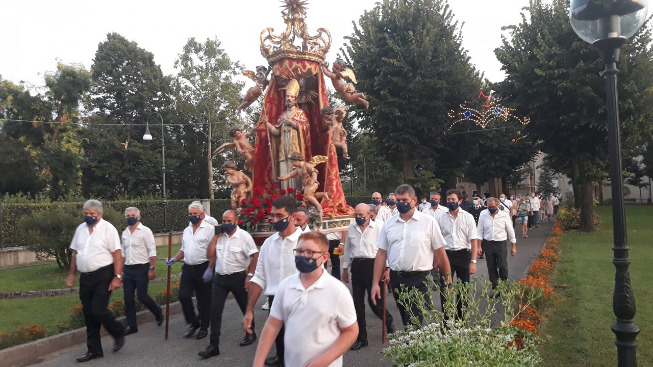 Per sessant’anni ha portato San Donato a spalla: Osio Sotto premia Giovanni Tresoldi