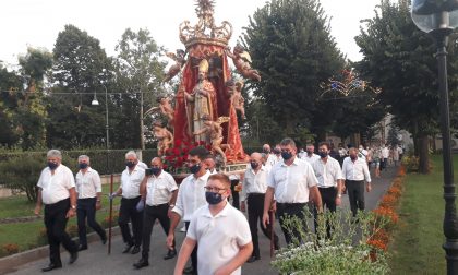 Per sessant'anni ha portato San Donato a spalla: Osio Sotto premia Giovanni Tresoldi