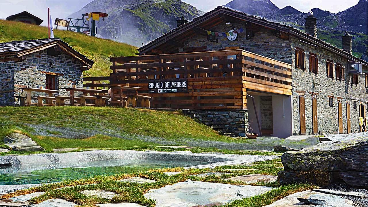 Valle d’Aosta, escursionisti bergamaschi minacciati per 3 ore in un rifugio