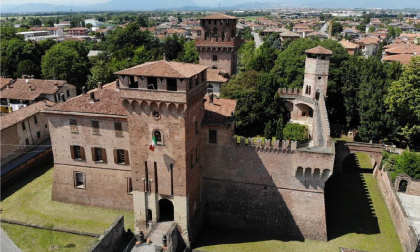 Alla scoperta di castelli, ville e palazzi con teatro, arte e rievocazioni