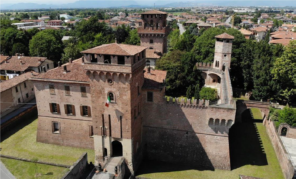 Alla scoperta di castelli, ville e palazzi con teatro, arte e rievocazioni