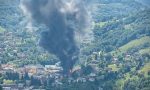 Va a fuoco un capannone, video (anche di un drone) e foto dello spaventoso incendio a Leffe