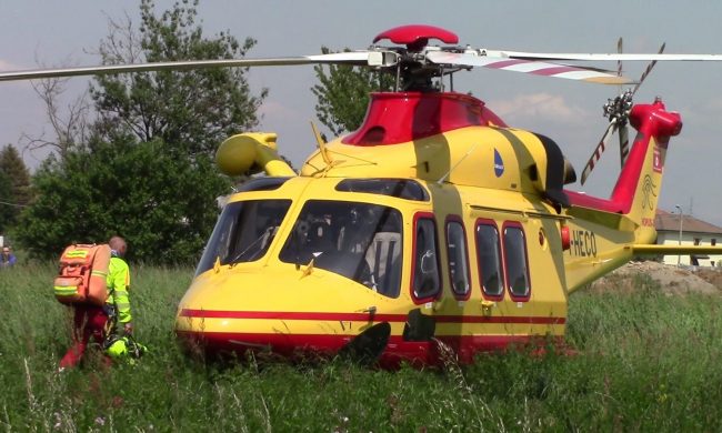 Resta schiacciato da una ruspa in Valsassina, gravissimo un 47enne di Valbondione