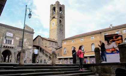 Bergamo, Coronavirus ancora ai minimi: «Merito della prudenza e delle regole»