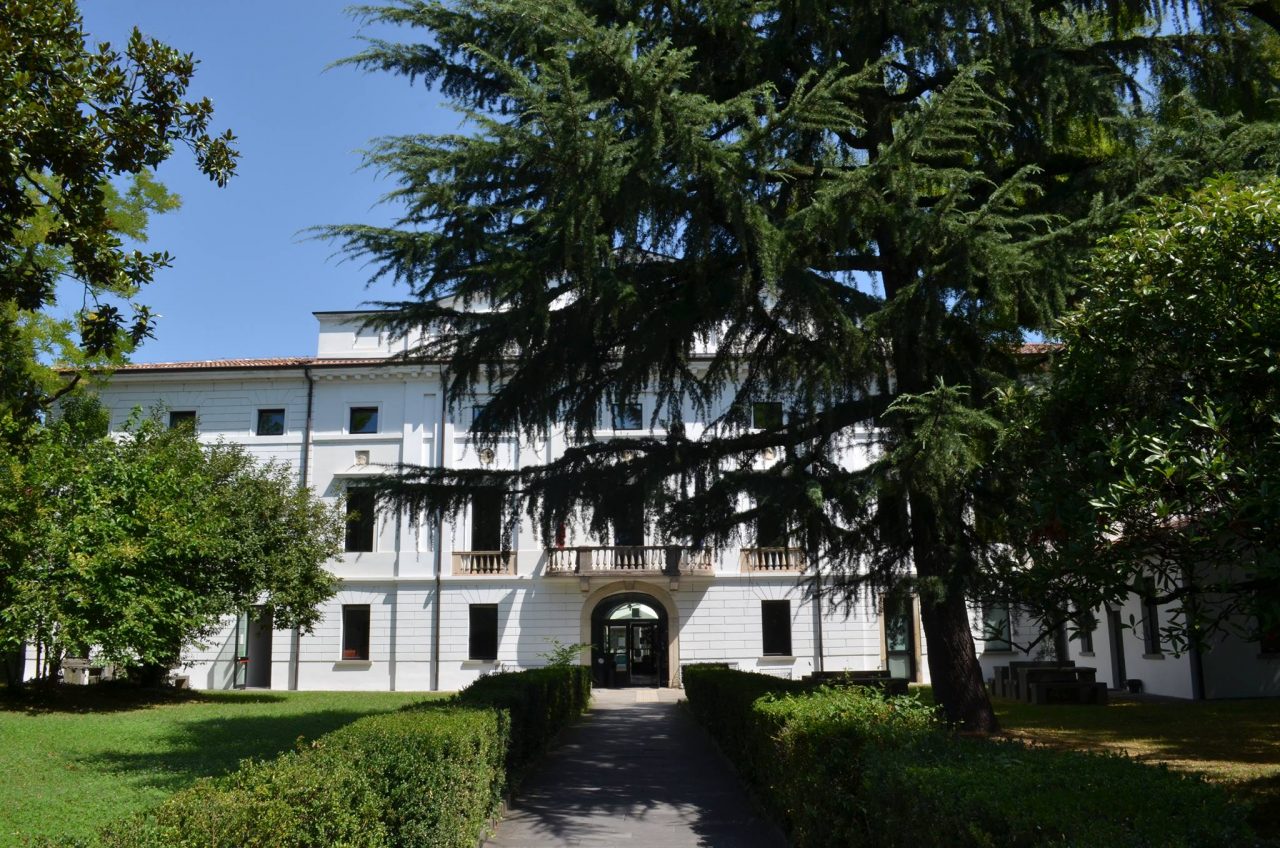 La biblioteca di Seriate riapre le proprie aule agli studenti alle prese con gli esami