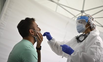 Cinque giovani positivi al Coronavirus. Erano tornati dalle vacanze in Grecia