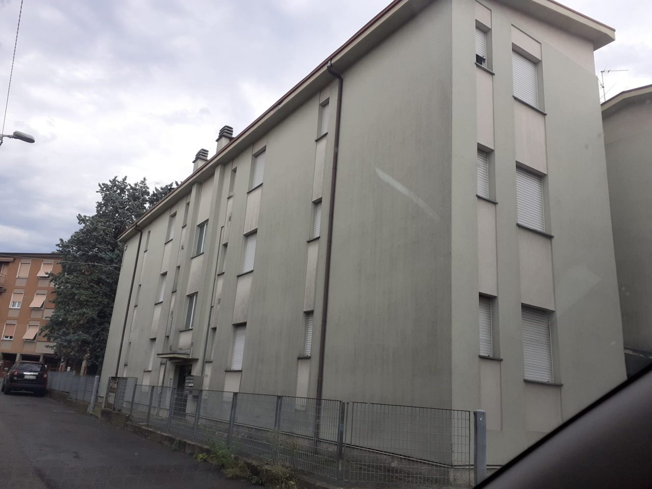 Quarantamila euro per le case comunali di Ponte San Pietro, ma «non bastano ‘sti spicci»