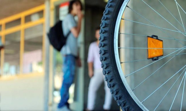 Svolta green al liceo Galilei di Caravaggio, oltre 500 studenti a scuola in bici