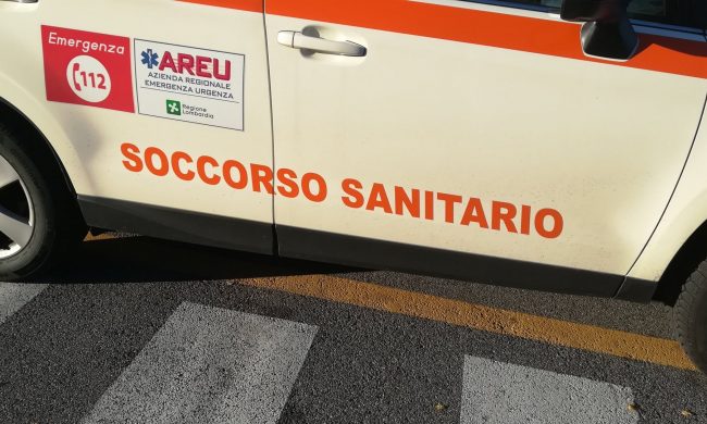 Beve il detersivo scambiandolo per acqua: paura per un 13enne finito in ospedale