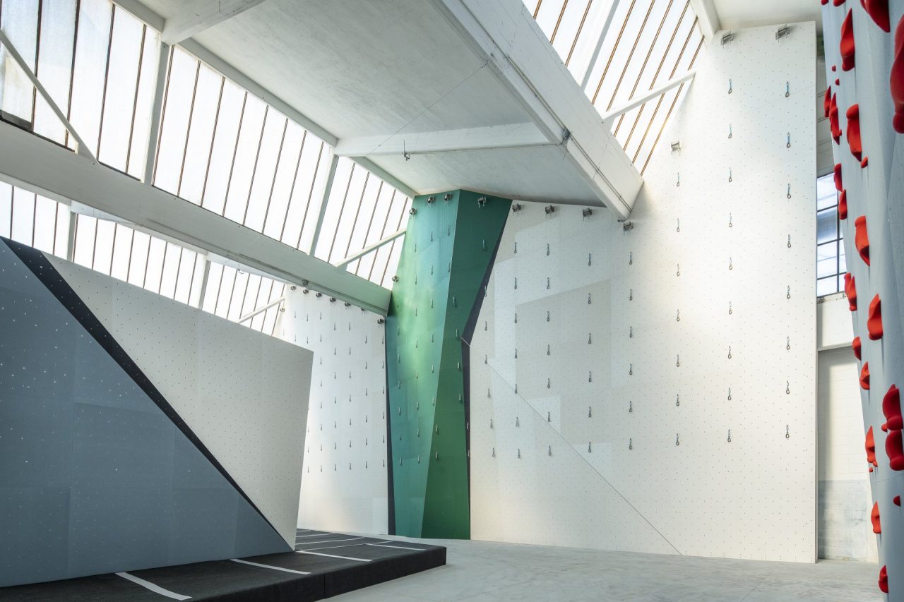 Quelli che portano la montagna in una palestra a Curno