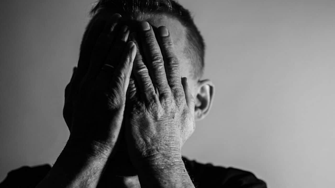 Quei suicidi nelle valli dopo il coronavirus, accompagnati da un silenzio assordante