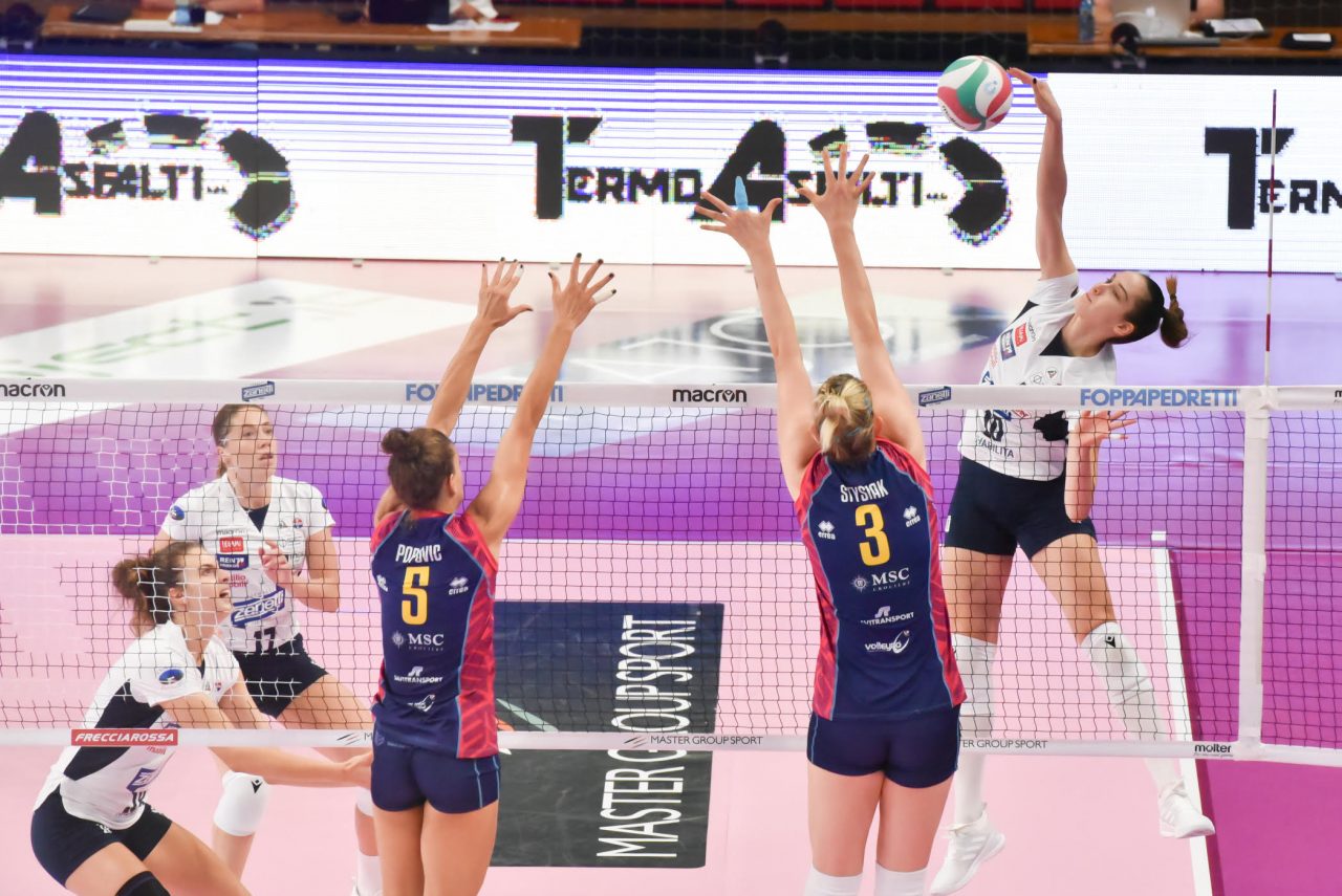 Tramonta l’ipotesi cordata per salvare il Volley Bergamo. Bolis, Rovetta e Veneziani: «Non molliamo»