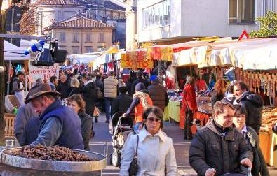 Alzano, annullata la Fiera di San Martino. Il sindaco: «Situazione incerta, massima prudenza»